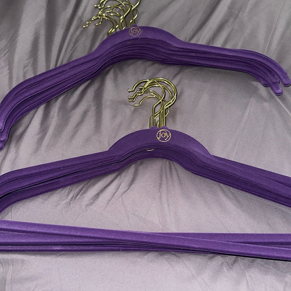 17Joy Hangers